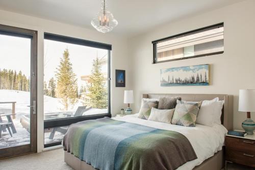 Tanager House - image 2