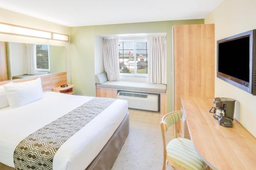 薩拉蘭德 - 北莫比爾麥克羅特套房酒店 (Microtel Inn & Suites by Wyndham Saraland/North Mobile) in 薩拉蘭德 (AL)