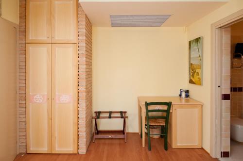 Gentarrubia - image 5