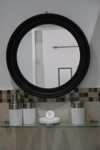 Fürdőszoba, Fama Lodge Rm12 near Rhodes Emlékmű