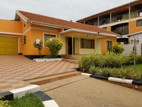 Standard Suite image 5