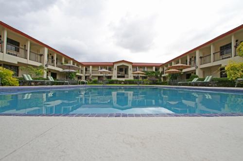 Quinta Dorada Hotel & Suites