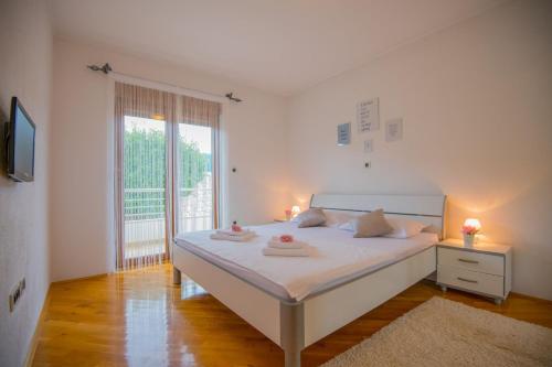Villa Tea in Imotski private pool - image 14