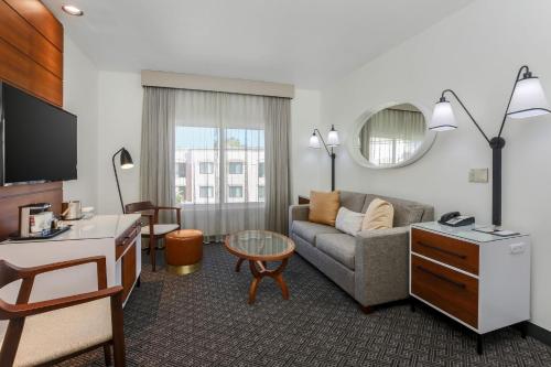 DoubleTree Suites by Hilton Sacramento - Rancho Cordova – Rancho Cordova, CA