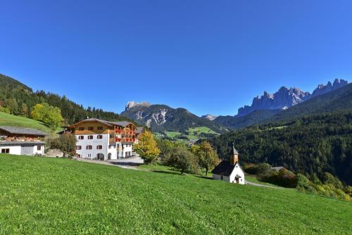 Hotelpension Gsoihof, Unterkunft in Villnöß