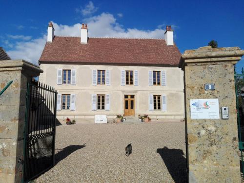 Chez Casimir - Chambre d'hôtes - Cercy-la-Tour