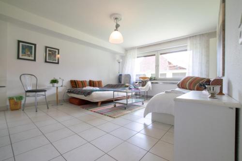 Big 1 Room Apartment - 15 Min Messe DUS in Meerbusch, Deutschland