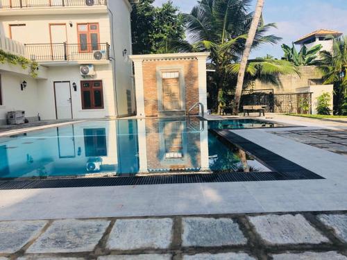 Exterior view, Forever City Hotel in Kalalgoda