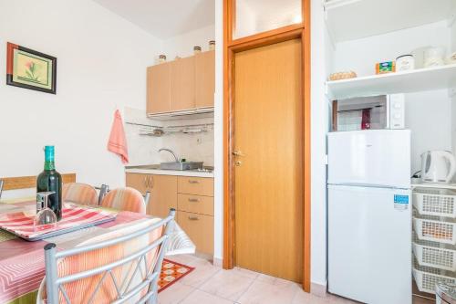 Apartments with a parking space Arbanija Ciovo - 7543 - main image