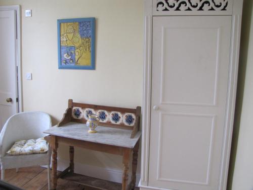 The Old Vicarage B&B - image 2