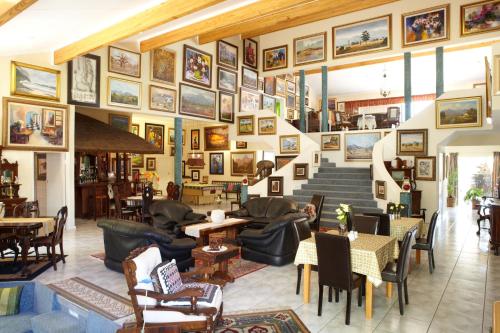 Pub/Lounge, 7 Eland Boutique Guest House in Ladismith
