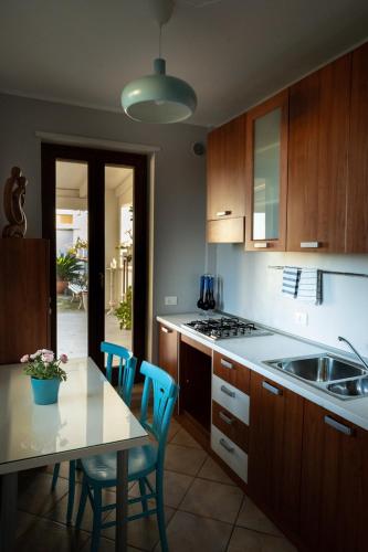 Kitchen, MaMa Suite in Castromediano