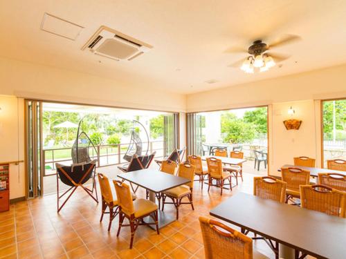 Shared lounge/TV area, Sun Green Resort Hotel Ishigaki in Inoda Beach