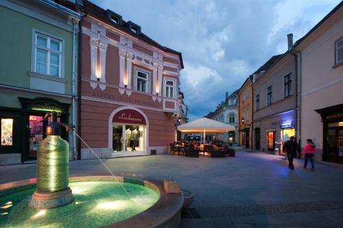 Barokk Hotel Promenád