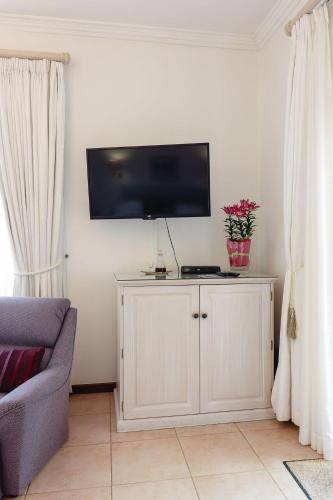 A Tuscan Villa Guest House Room Type - King Room