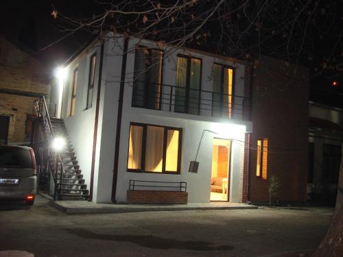Вхід, Maria's homestay in Тбілісі