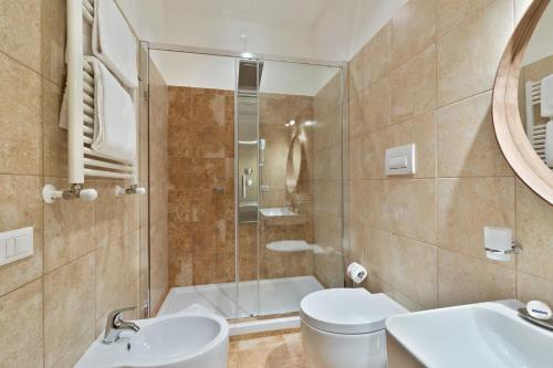 Vatican Domus Luxury Rooms - image 5