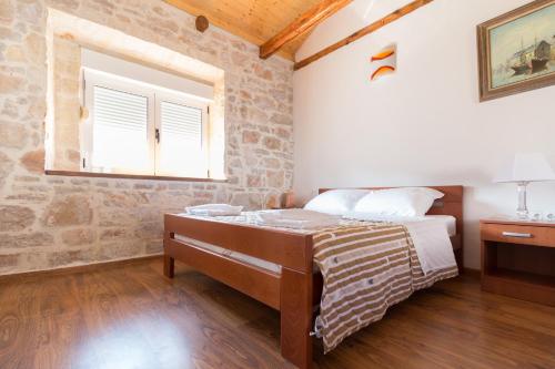  Apartment Janet in Luka