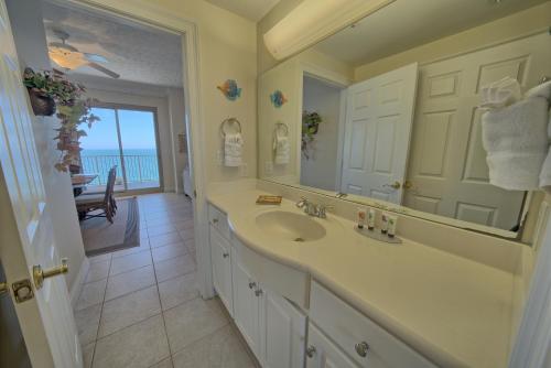 Gulf Crest Condominium #1606 - image 4