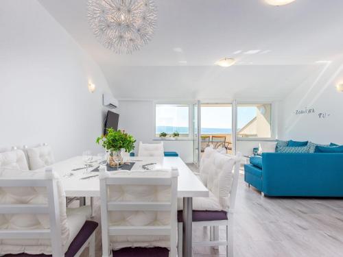 Villa in Dramalj near Beach with Pool, Dramalj (foto 8)