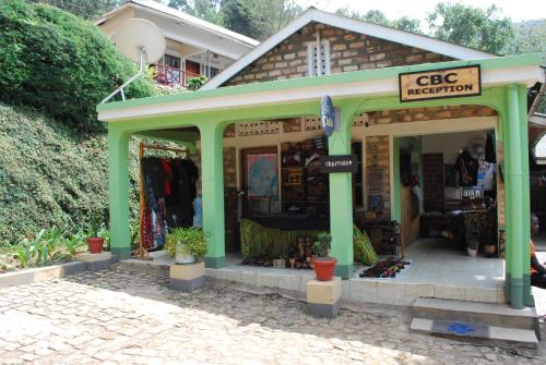 Lobby, Crater Bay Cottages in Kabale