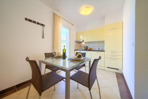Baška Point Room Type - Apartment with Mountain View