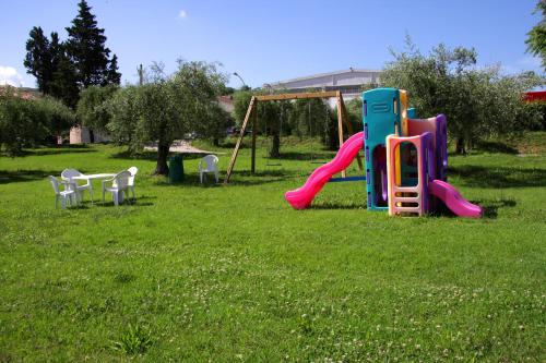 Playground, Agriturismo Villa Irelli in Castellalto