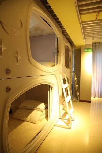Wuhan Worry-free Capsule Hotel in Hongshan Asia Commercial and Trade Area