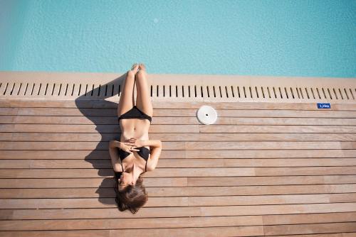 Las Gaviotas Suites Hotel & Spa - image 6