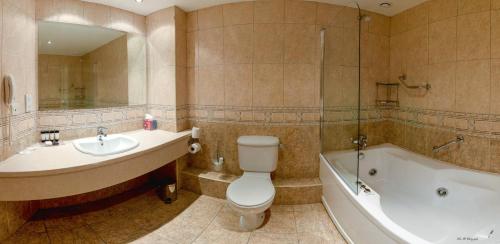 Brook Lodge Boutique Hotel - image 11