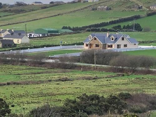 Beautiful Home on Lake Carrowmore