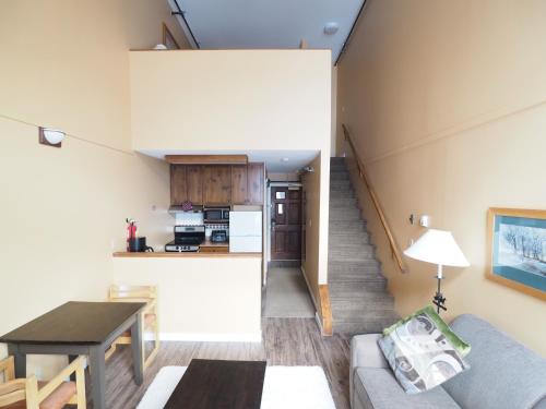 . Apex Mountain Inn Suite 417-418 Condo