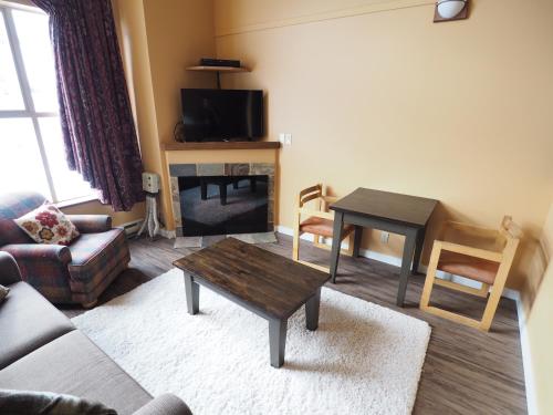 . Apex Mountain Inn Suite 418 Condo