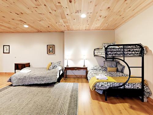 Winding Poplar Home Home - image 2