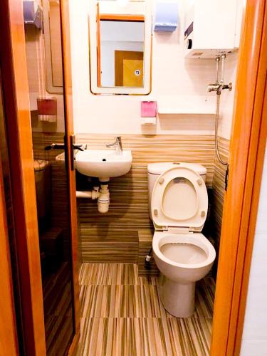 Holiday Guest House - image 4