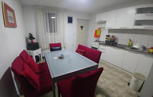 Vila San - image 14