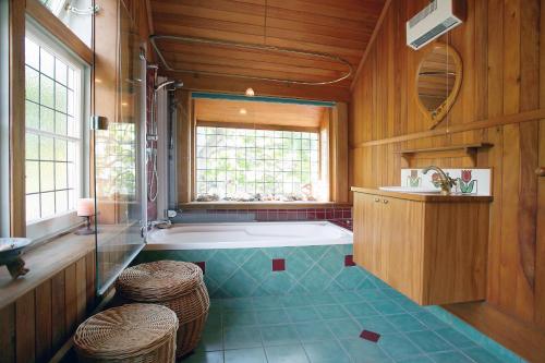 Bathroom, Joya Garden & Villa Studios and Organic Bed & Breakfast in Nelson