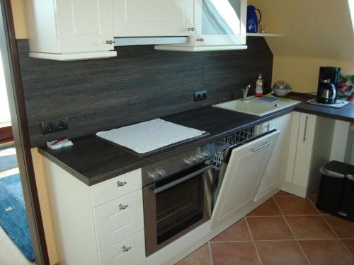 Kitchen, Ferienwohnung Quaiser in Altenwalde