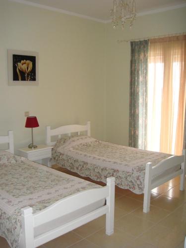 Eleni Apartments