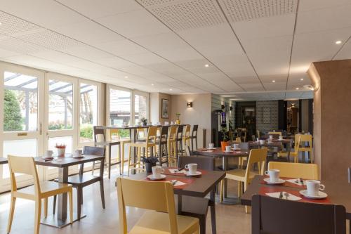 The Originals City, Hotel Castel Burgond, Dijon Ouest in Талан