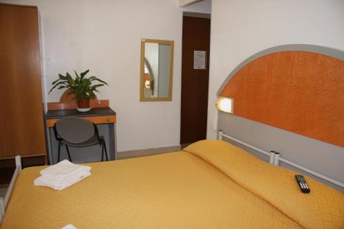 Hotel Adelchi – Milan, DC