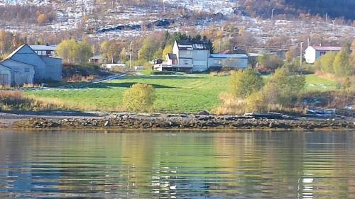 Utsikten Feriehus i Bakkeby