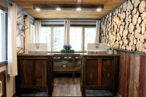 Moose Creek Inn West Yellowstone (MT)