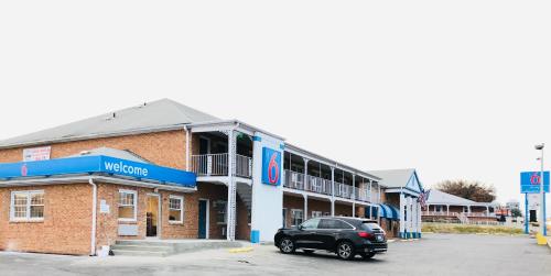 Motel 6-Falls Church, VA - Arlington Boulevard