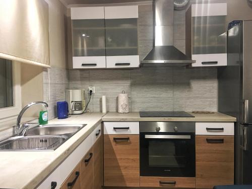  Private New Modern House close to the Center in Mytilini
