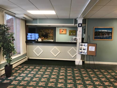Baxter Park Inn - image 4