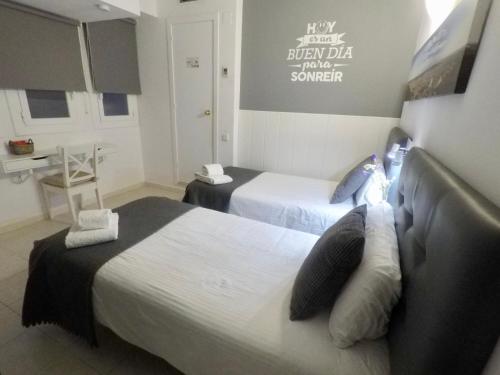 Hostal Lleida - image 11