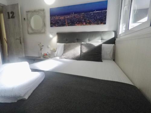 Hostal Lleida - image 3