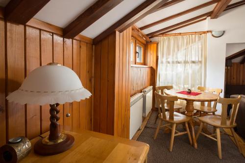 Victoria Hotel Borovets - Free Parking - image 10