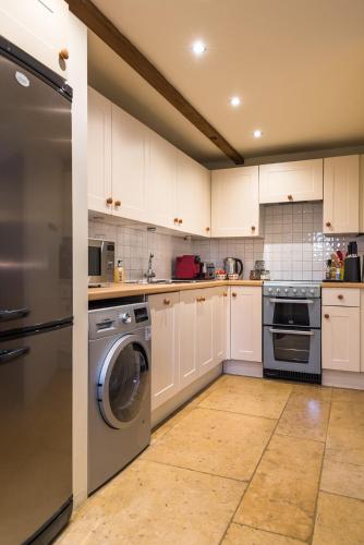 Konyha, Cottage 2 New Yatt Farm in North Leigh